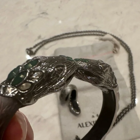 Collectors! Alexis Bittar 5 piece serpent lucite set gray w/green crystals FAB! - Picture 5 of 16